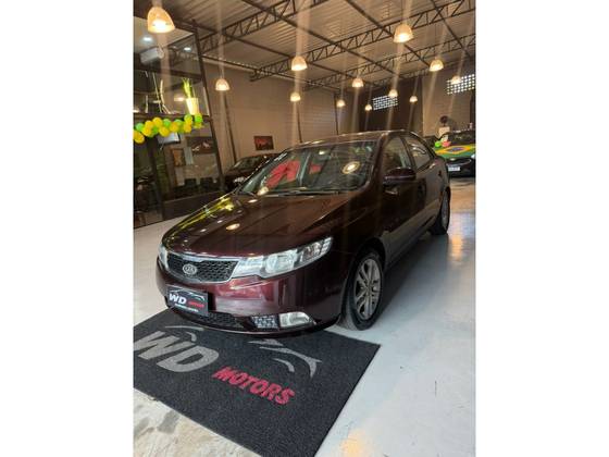 KIA CERATO 1.6 EX3 SEDAN 16V GASOLINA 4P MANUAL KIA CERATO 1.6 EX3 SEDAN 16V GASOLINA 4P MANUAL